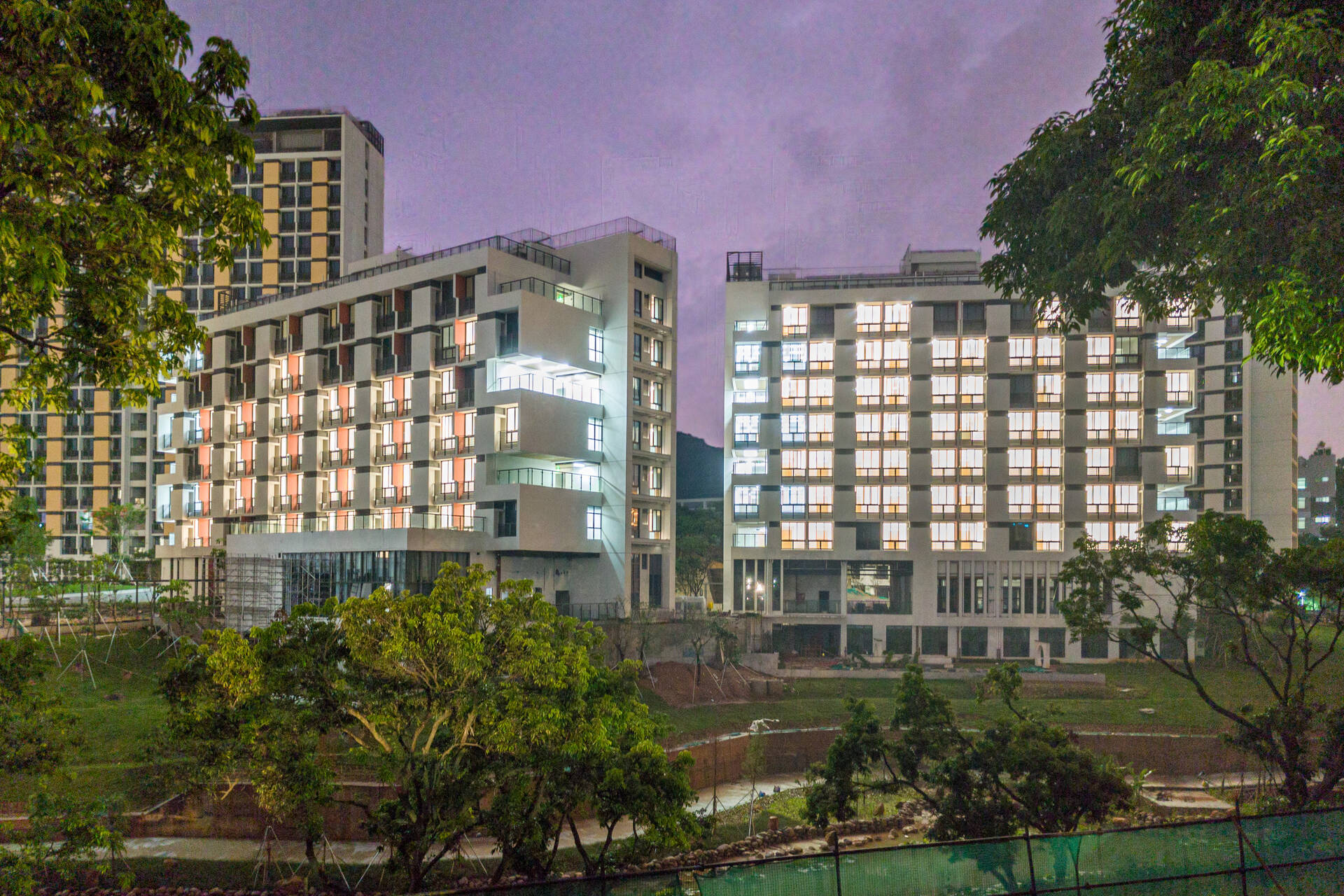 2019年，正在进行灯光测试的二期宿舍/NK1 Image Archive